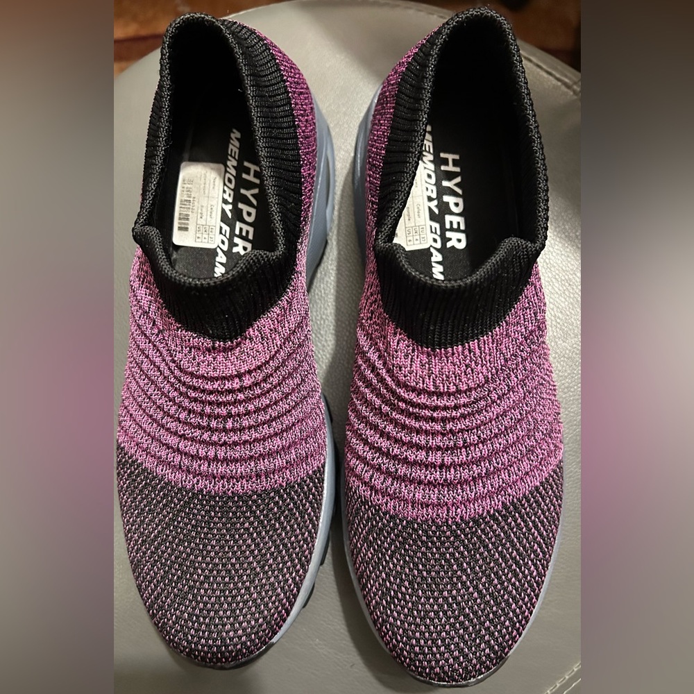 * NWOT Size 6 / 6.5 ladies sneakers, walking running shoes, slip on style